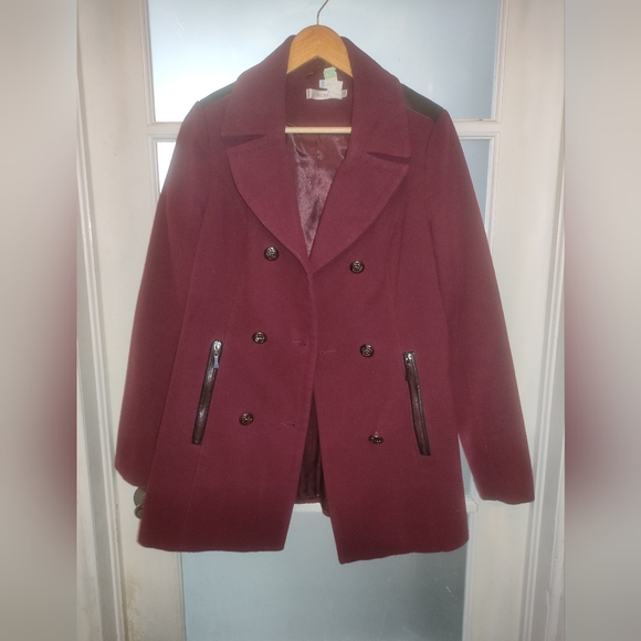 Wine/burgundy pea coat with leather details - Picture 2 of 5